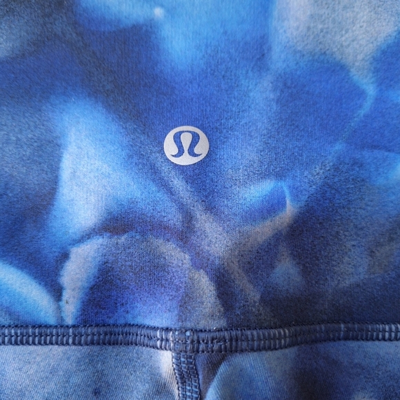 Lululemon Wunder Under Leggings. Womens size 6 - Picture 4 of 5